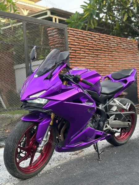 Kawasaki Ninja ZX25-R - Photo 2