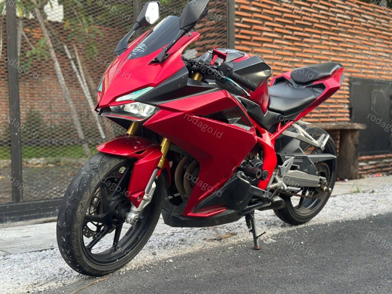 Kawasaki Ninja ZX25-R - Photo 4