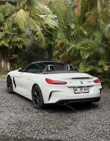 BMW Z40i 2026 - Photo 5
