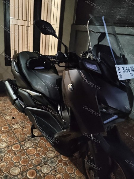Yamaha XMAX 250 2024 - Photo 3