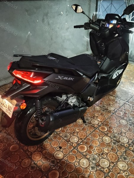 Yamaha XMAX 250 2024 - Photo 4